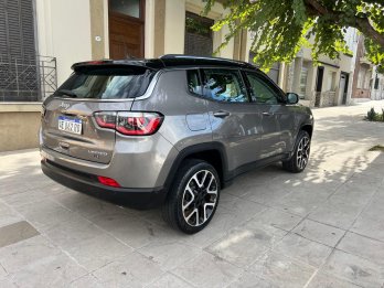 JEEP Limited Full 2.4 Automática AT9 2021 (103.000 km)