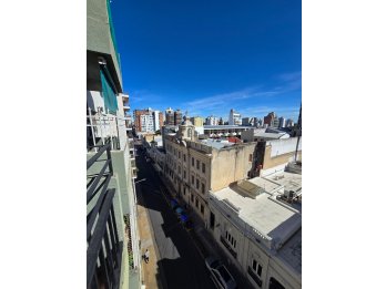 ALQUILO DEPARTAMENO SOBRE CALLE BUENOS AIRES