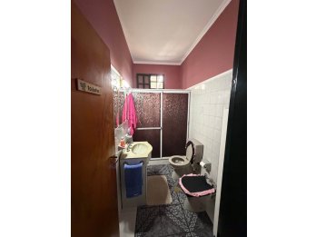 DUEÑO VENDE EXCELENTE CASA Y ZONA , APTA CREDITO.