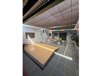 DUEÑO VENDE EXCELENTE CASA Y ZONA , APTA CREDITO.