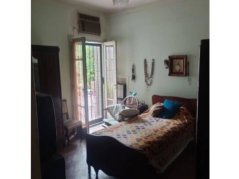 VENDO CASA CENTRICA EN PLANTA BAJA