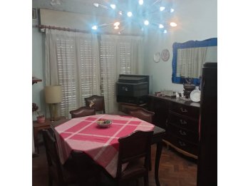 VENDO CASA CENTRICA EN PLANTA BAJA
