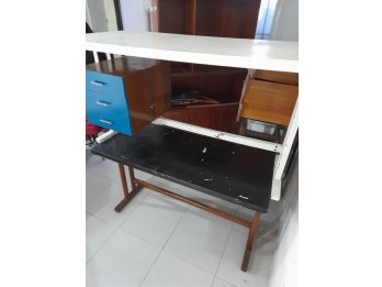 XXXX      MESA      DE      COLOR      NEGRO    XXXX