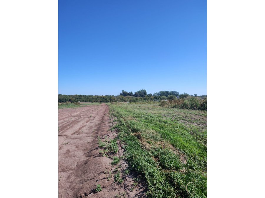Se vende terreno en Aires del Sur (parte alta) de 300m2