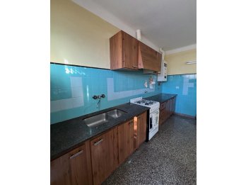 VENDO CASA Zona CLUB PARANÁ