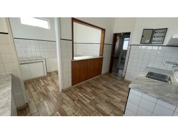 ALQUILER DE OFICINA CON VISTA AL RIO!