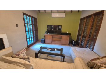 🌿 **ALQUILER – CASA EN ZONA NORTE | AMPLITUD Y CONFORT**