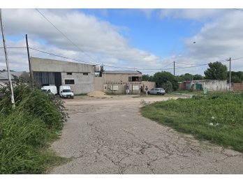 Lote en Pedro Balcar y casi Av Ejercito de Paraná