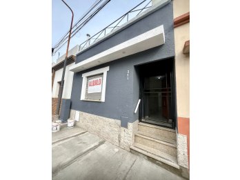 Due&ntilde;o Alquila casa en microcentro
