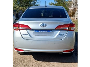 Vendo Yaris Sedan XLS Impecable. 2024. 34.000 km.