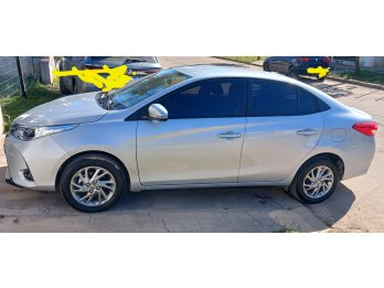 Vendo Yaris Sedan XLS Impecable. 2024. 34.000 km.