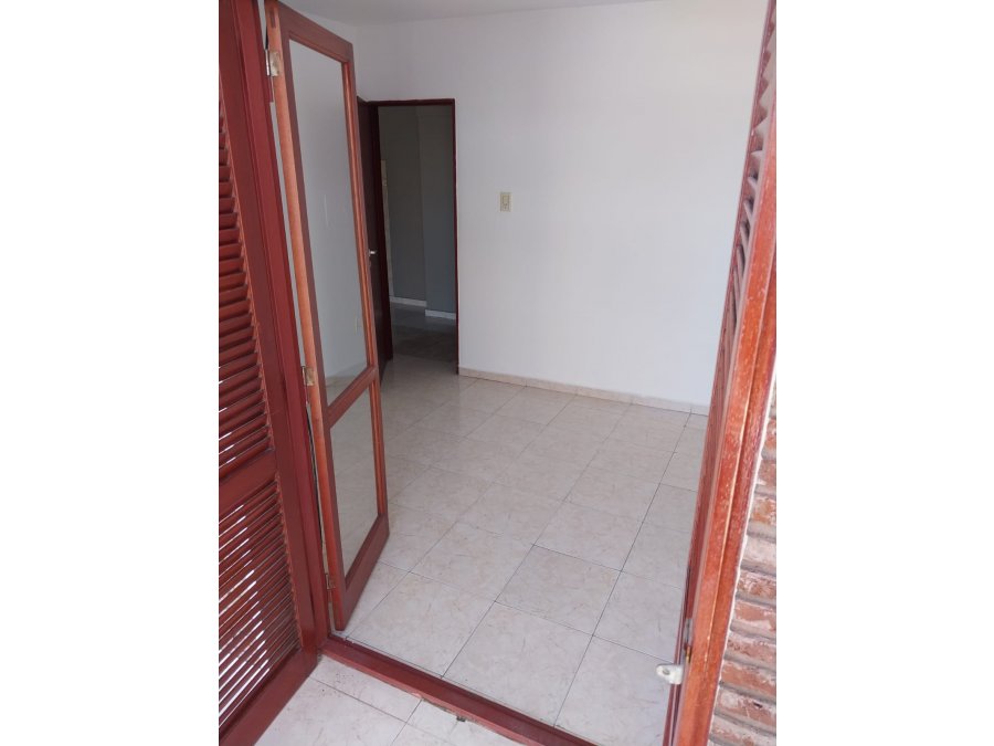 ALQUILA DEPTO 1 DORMITORIO CENTRO
