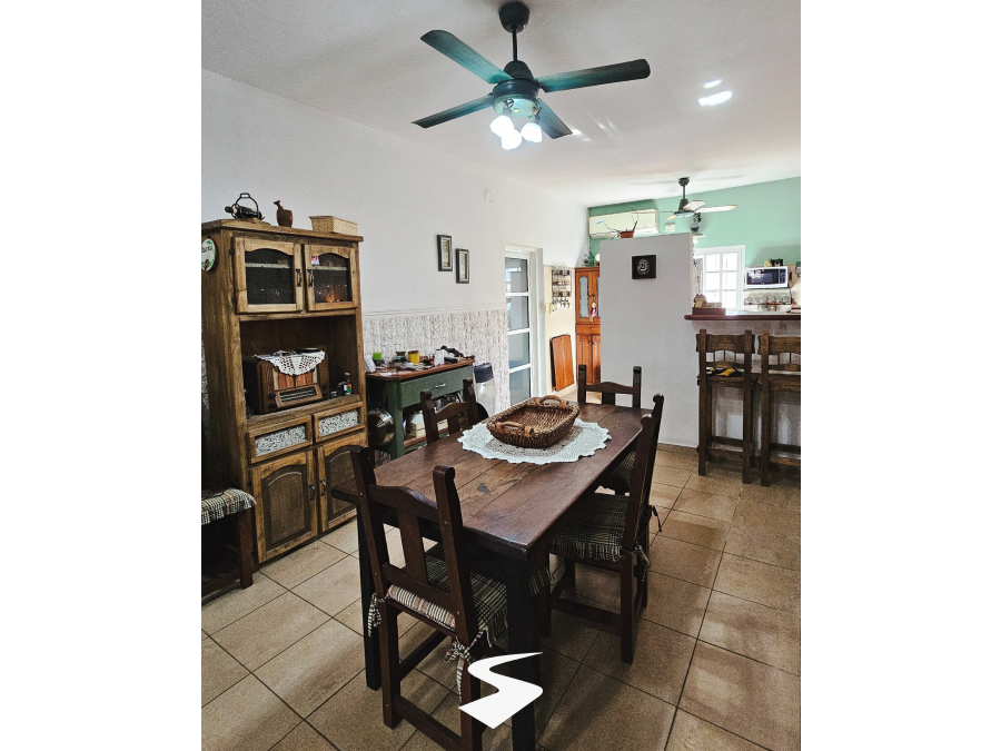 VENDO CASA EXCELENTE ESTADO A 5 MIN DEL CENTRO