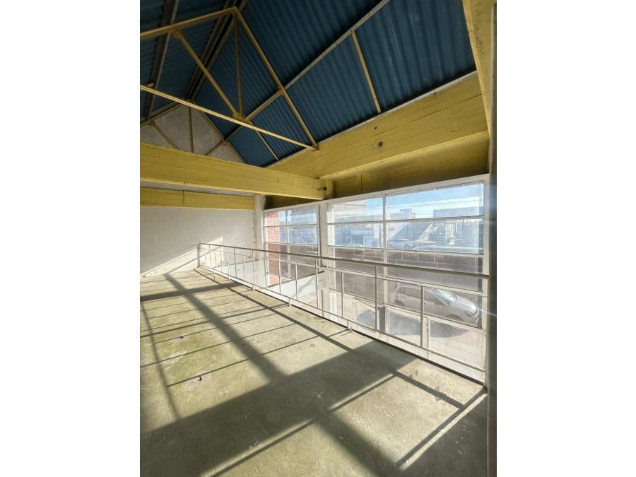 🏢✨ **ALQUILER – IMPORTANTE LOCAL COMERCIAL** ✨🏢