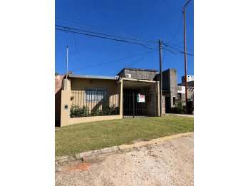 EN VENTA CASA en Oro Verde S/calle Intendente del Castillo