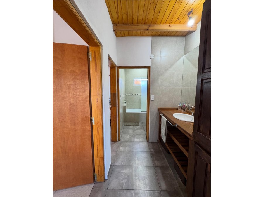 EN VENTA CASA ESTILO QUINTA EN TEZANOS PINTO