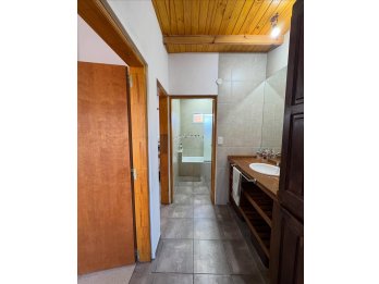 EN VENTA CASA ESTILO QUINTA EN TEZANOS PINTO
