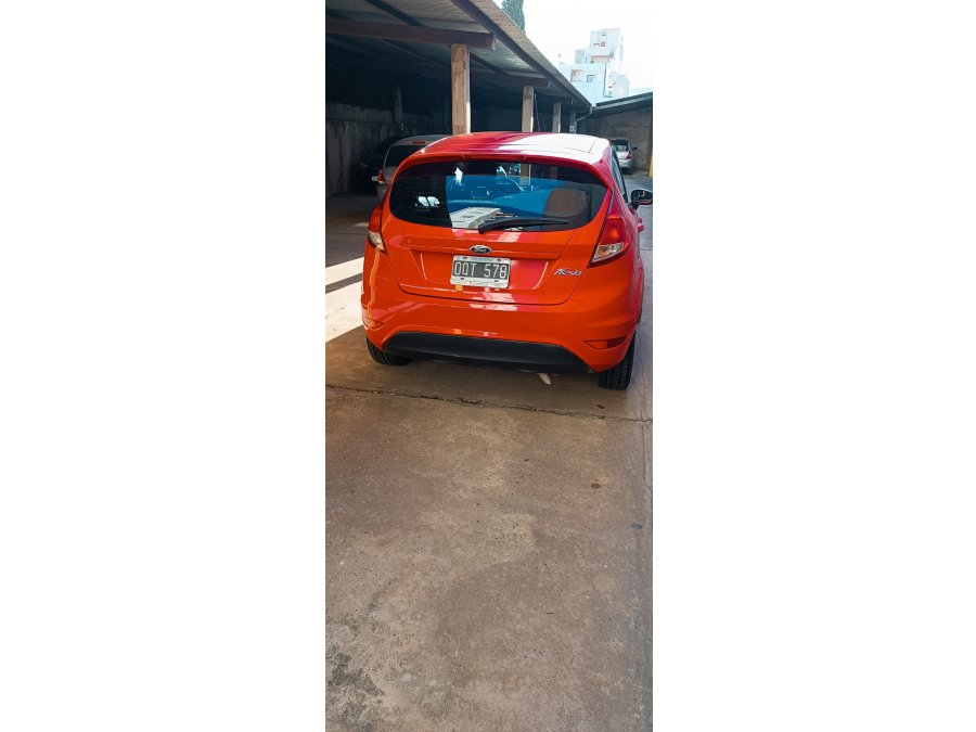 Vendo fiesta