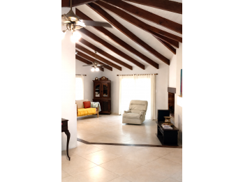 Potencial Esquina 2.000 m² frente a Plaza Gregoria Pérez