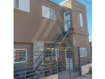 VENDO - 2 CASAS: entradas Separadas, Paraná