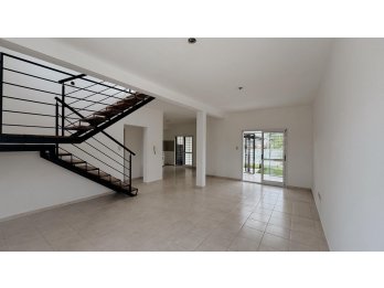 Venta Casa La Toma Complejo Cerrado Con Patio Y Pileta