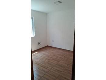 VENDO CASA 3DORM C/COCHERA - PEÑALOZA Y S.J.LA SALLE