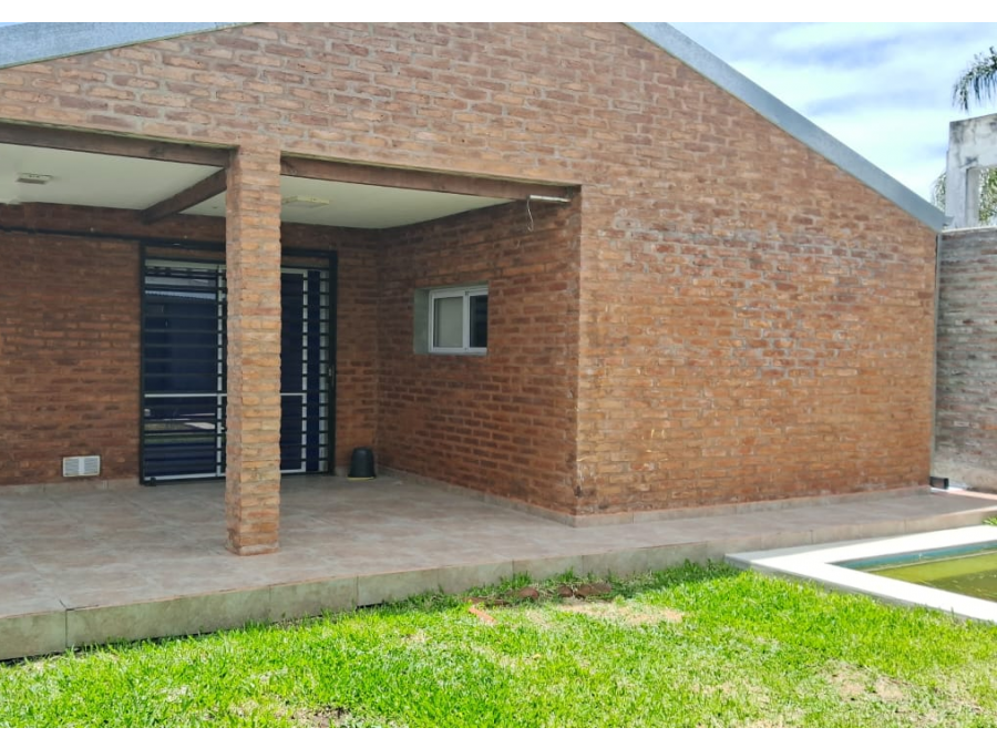 VENDO CASA 3DORM C/COCHERA - PEÑALOZA Y S.J.LA SALLE