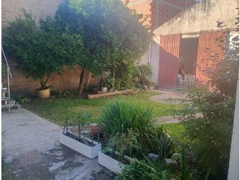 VENDO CASA AVENIDA ALMAFUERTE, ZONA JOHNSON ACERO
