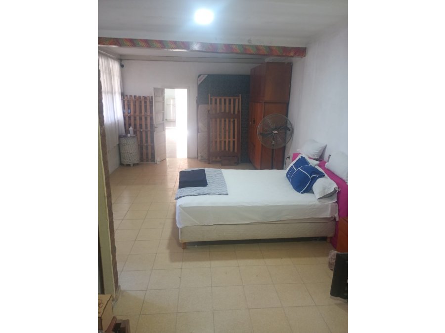VENDO CASA AVENIDA ALMAFUERTE, ZONA JOHNSON ACERO