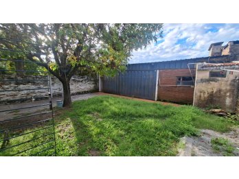 VENDO CASA EN CALLE MIGUEL DAVID