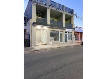 ✨🏢 **LOCAL A ESTRENAR SOBRE AV. RAMÍREZ** 🏢✨
