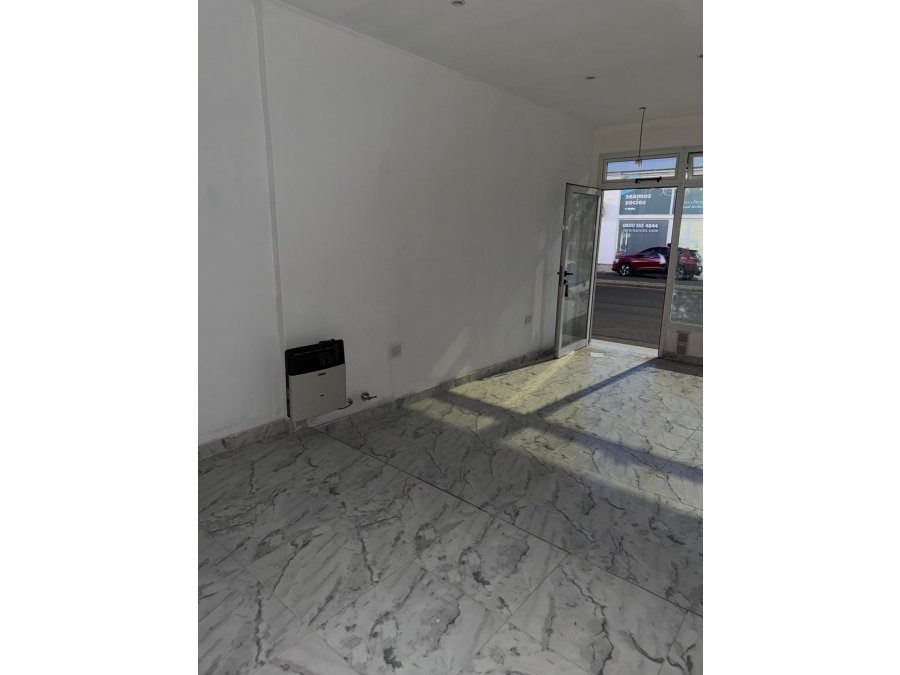✨🏢 **LOCAL A ESTRENAR SOBRE AV. RAMÍREZ** 🏢✨