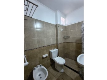 🏢 **DEPARTAMENTO EN ALQUILER – PLENO CENTRO**