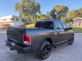RAM 1500 SLT Laramie 5.7L AT 4x4