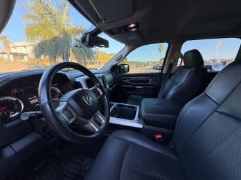 RAM 1500 SLT Laramie 5.7L AT 4x4