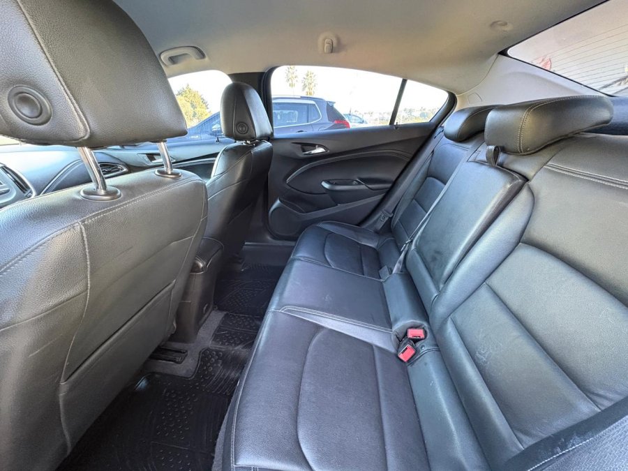 CHEVROLET Cruze 1.4T  LT MT 4p