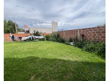 VENTA CASA EN SAN BENITO - LOTEO SOLVENCIA