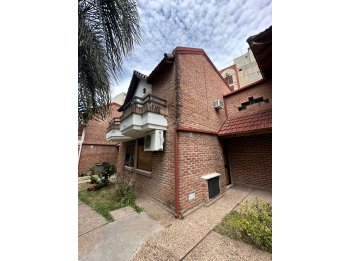 Cura Alvarez 46 / Duplex Dos Dormitorios