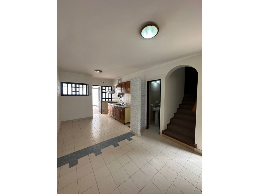 Cura Alvarez 46 / Duplex Dos Dormitorios