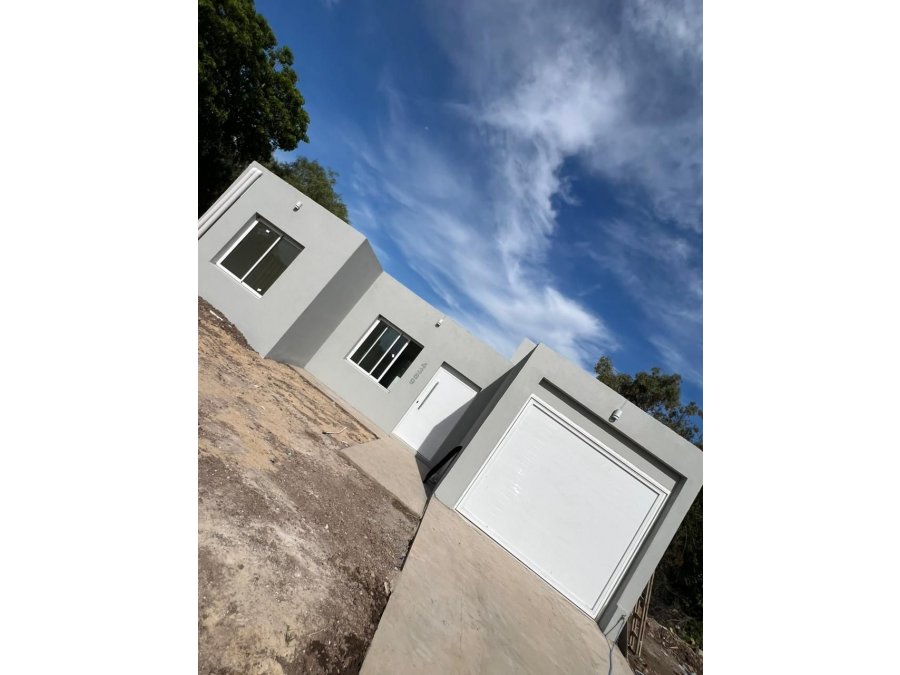 🏡 **CASA EN VENTA – LISTA PARA INGRESAR**