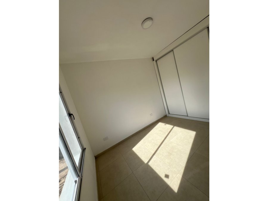 🏡 **CASA EN VENTA – LISTA PARA INGRESAR**