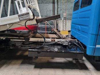Camión Mercedes Benz L914 con plancha / 1997