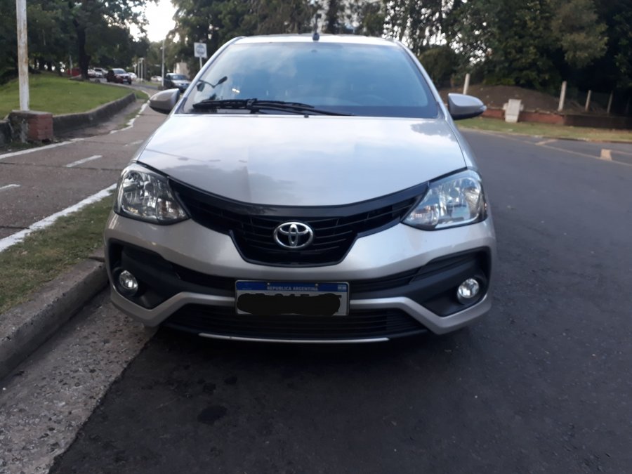 VENDO ETIOS 4P  MOD 2018