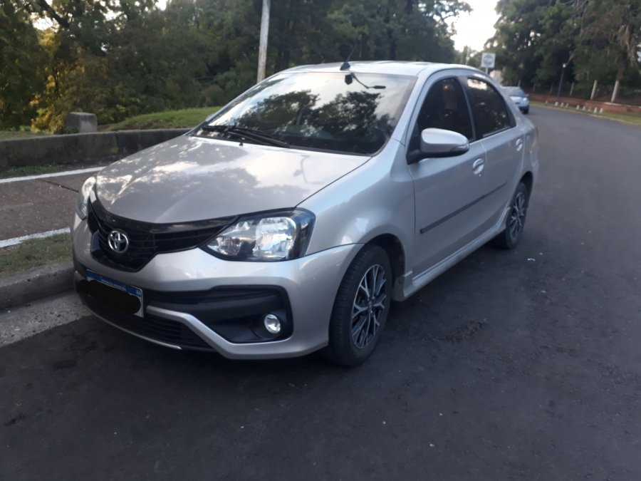 VENDO ETIOS 4P  MOD 2018