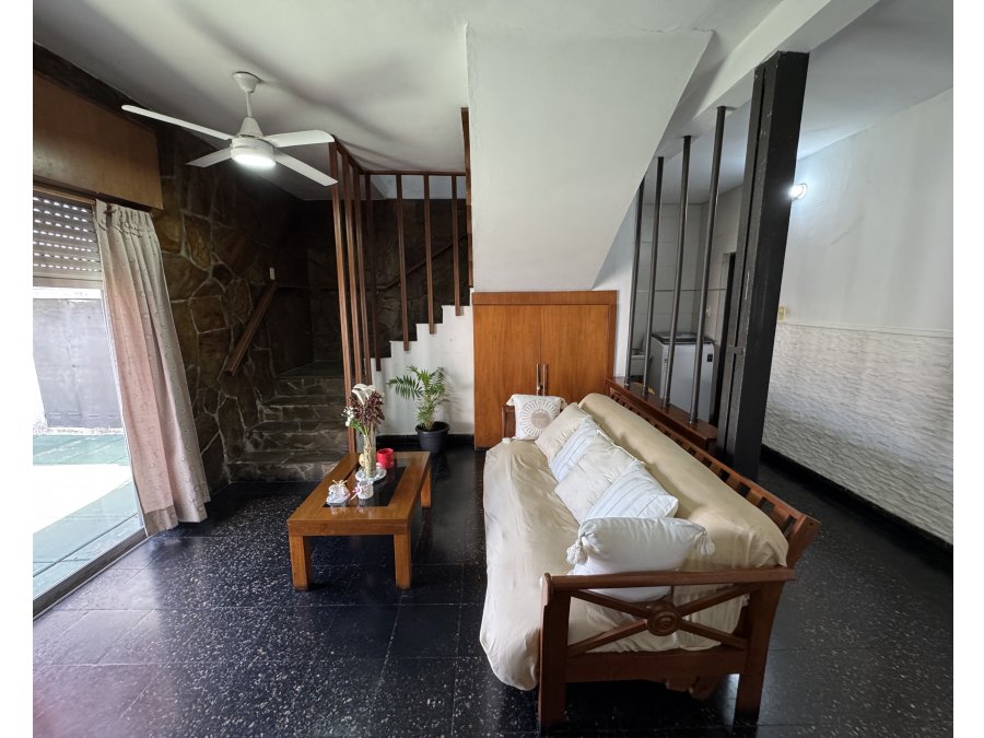 VENTA – Casa de 4 dormitorios zona céntrica | APTA CREDITO