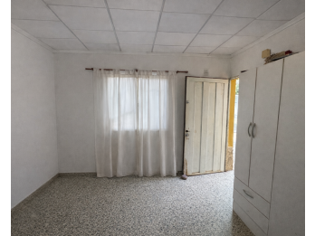 VENTA - CASA SOBRE GDOR CRESPO Y ALTE. BROWN
