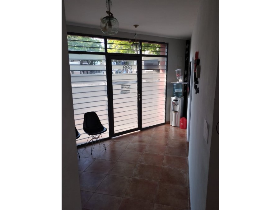 LOCAL / CONSULTORIOS EN VENTA EN PARANÁ