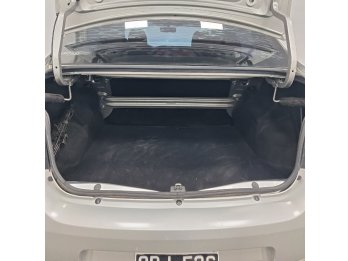 RENAULT LOGAN AUTHENTIQUE - 2014 - 111.000 KMS