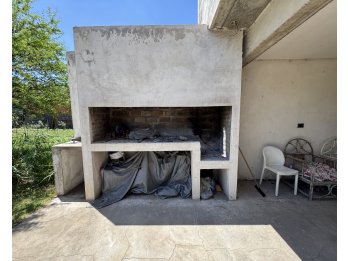 VENTA – MODERNA CASA 3 DORMITORIOS CON PATIO