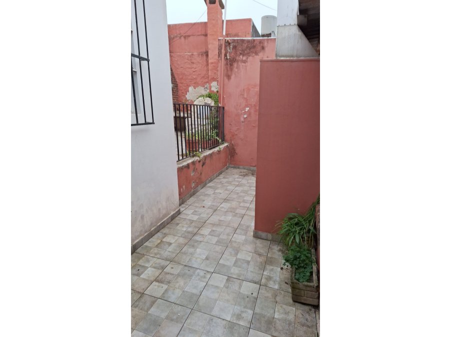 Vendo Casa (2 departamentos).